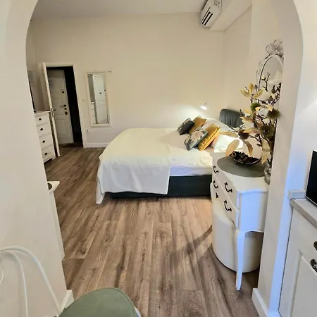 Suzy Apartment
